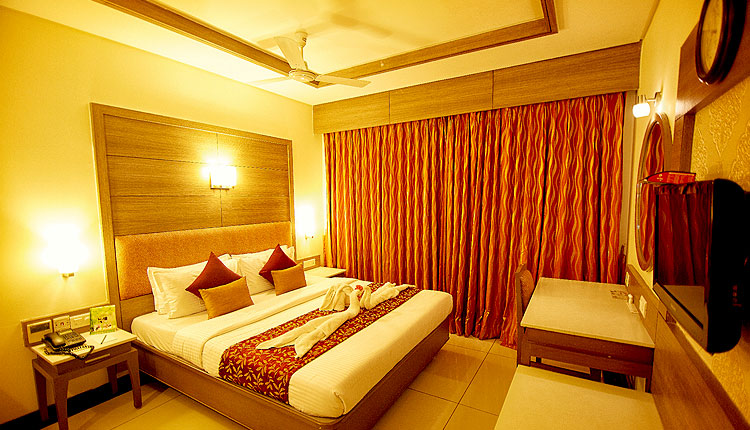 Hotels Near Velankanni Church & Accommodation in Velankanni