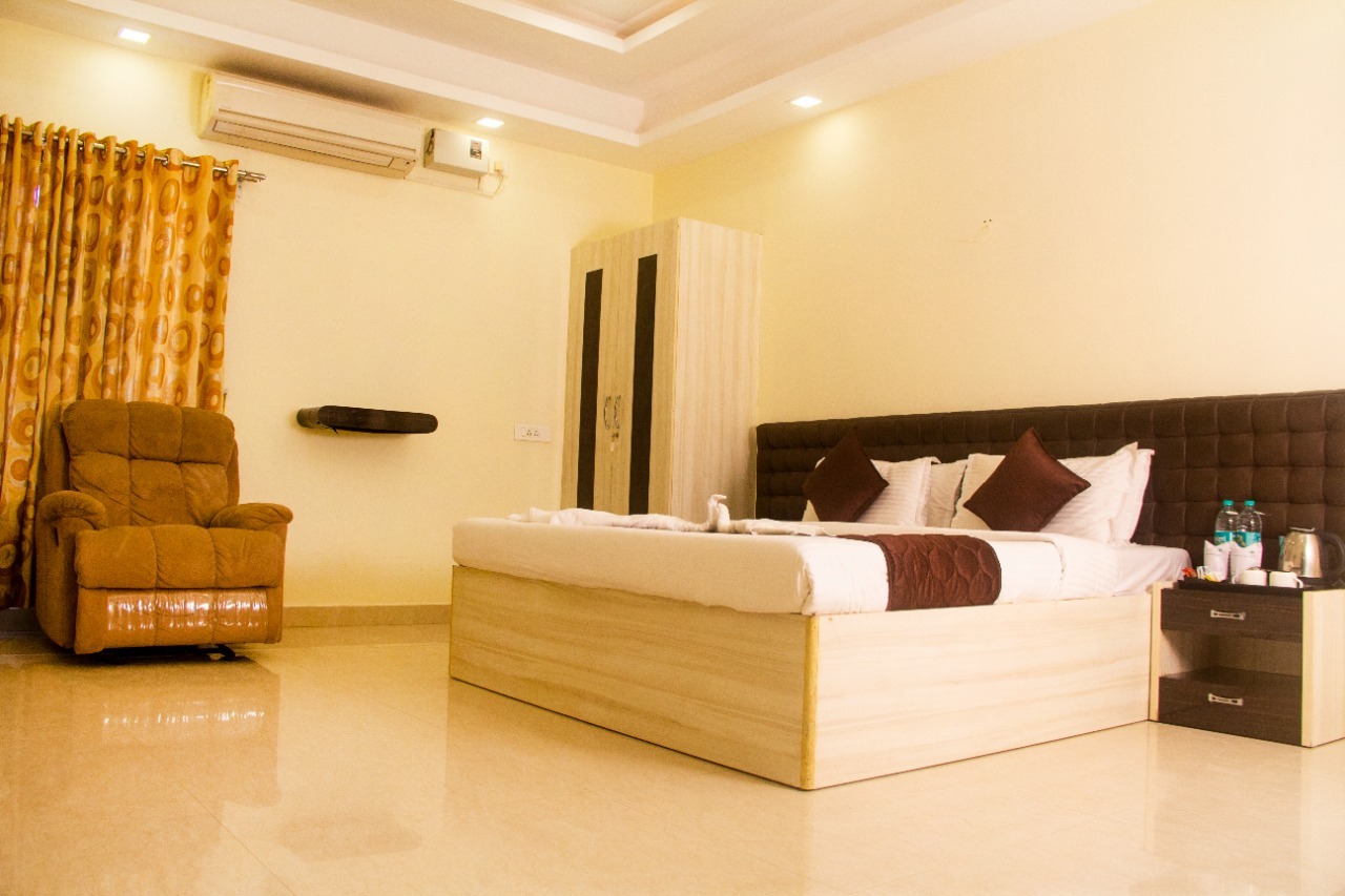 Hotels Near Velankanni Church & Accommodation in Velankanni